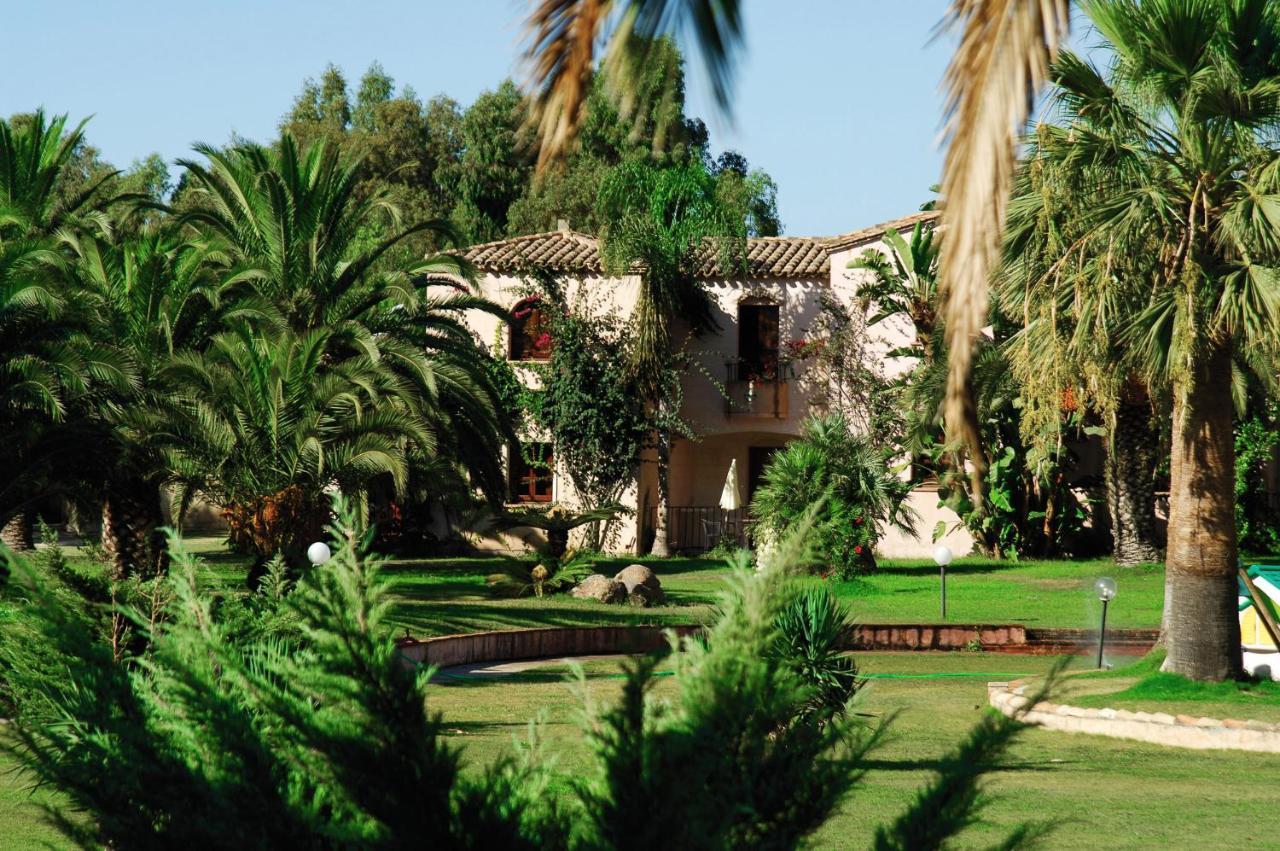 Baia Delle Palme Beach Santa Margherita di Pula Exterior photo